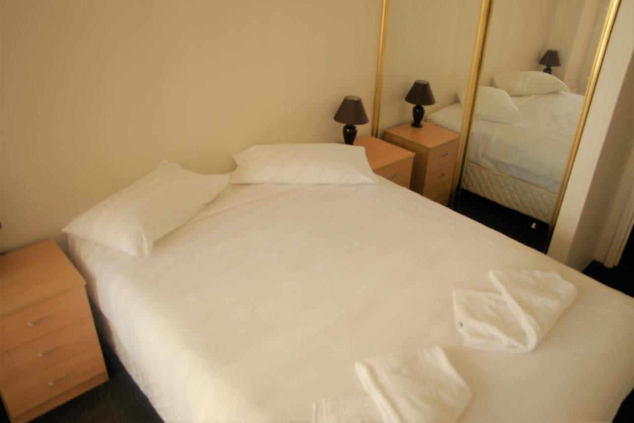 Accommodation Sydney - Kent Street Sydney Cbd Top Floor 2 Bedroom Apartment With Balcony 외부 사진