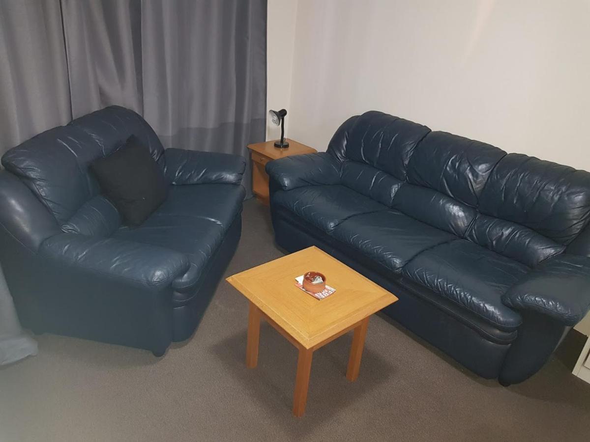 Accommodation Sydney - Kent Street Sydney Cbd Top Floor 2 Bedroom Apartment With Balcony 외부 사진